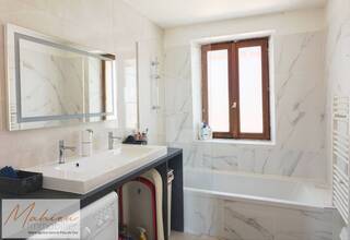 Vente Maison ancienne 9 pièces 220 m² Gex 01170
