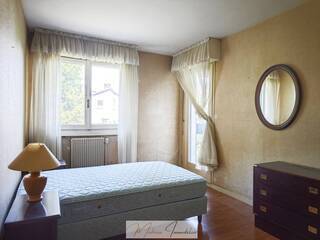 Buy Old house 6 rooms 122 m² Gex 01170