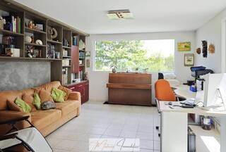 Buy Individual house 5 rooms 140 m² Saint-Genis-Pouilly 01630