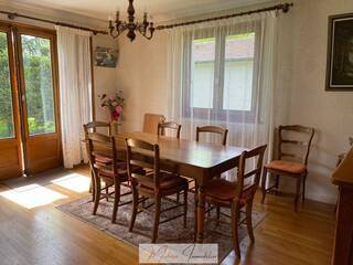Buy House 5 rooms 86 m² Saint-Genis-Pouilly 01630