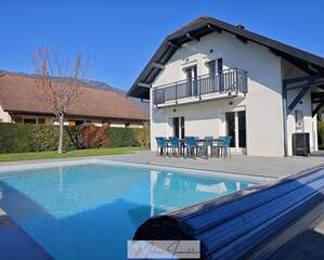 Buy Individual house 5 rooms 137 m² Thoiry 01710