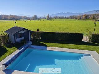 Buy Individual house 5 rooms 137 m² Thoiry 01710