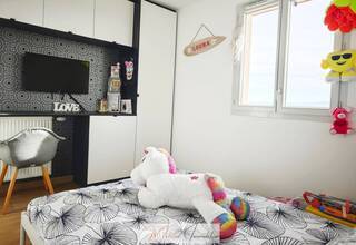 Buy Apartment t4 87 m² Chevry 01170