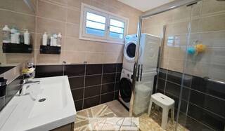 Buy Individual house 6 rooms 135 m² Sergy 01630