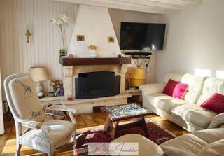 Buy Individual house 6 rooms 135 m² Sergy 01630