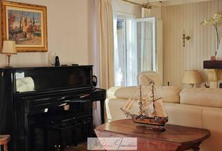 Buy Individual house 6 rooms 135 m² Sergy 01630