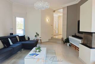 Vente Maison individuelle 8 pièces 250 m² Cessy 01170