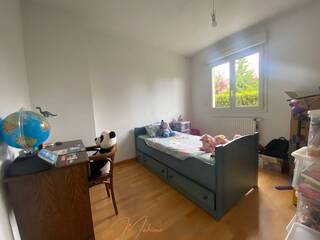 Vente Appartement t3 78 m² Chevry 01170