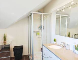 Vente Maison individuelle 8 pièces 191 m² Échenevex 01170