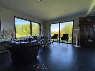 Vente Maison individuelle 6 pièces 198 m² Saint-Genis-Pouilly 01630
