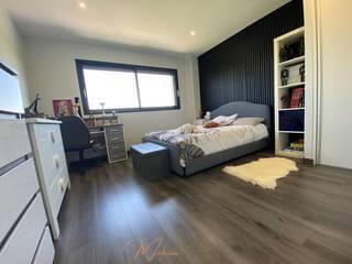 Vente Maison individuelle 6 pièces 198 m² Saint-Genis-Pouilly 01630