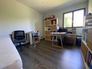 Vente Maison individuelle 6 pièces 198 m² Saint-Genis-Pouilly 01630