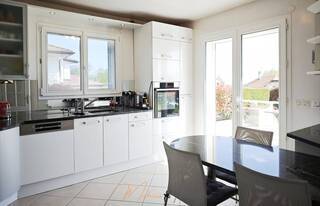 Vente Maison villa 6 pièces 182 m² Cessy 01170