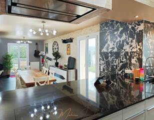 Vente Maison 7 pièces 166.47 m² Gex 01170