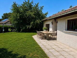 Vente Maison 6 pièces 139 m² Saint-Genis-Pouilly 01630