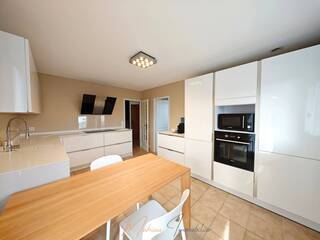 Vente Maison 6 pièces 139 m² Saint-Genis-Pouilly 01630