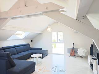 Vente Maison 8 pièces 191 m² Échenevex 01170