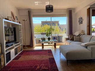 Vente Appartement 4 pièces 90 m² Saint-Genis-Pouilly 01630