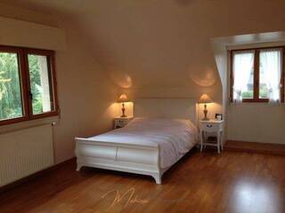 Location Maison 8 pièces 186 m² Divonne-les-Bains 01220