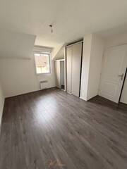 Location Appartement duplex 3 pièces 61 m² Prévessin-Moëns 01280