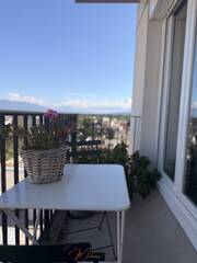 Vente Appartement 4 pièces 76 m² Ferney-Voltaire 01210