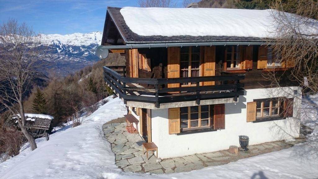 Location de vacances Chalet Le Paradis 7 personnes StLuc 3961