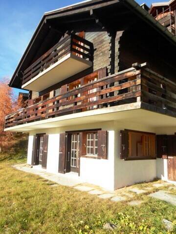 Vacation rentals Appartement 4 sleeps St-Luc 3961 BARONG BAS