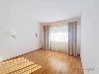 Rent Chalet 6.5 rooms 160 m² Montana-Village 3963