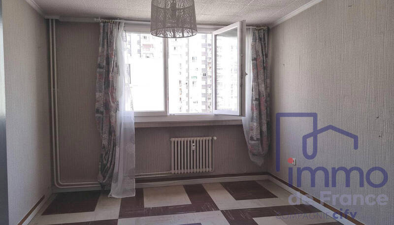 Appartement 3 pièces 54 m² · à Saint-Étienne · 54 m² · 45 000 €