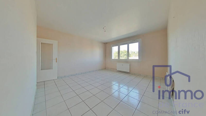 Appartement 3 pièces 67 m² · à Saint-Étienne · 67 m² · 66 000 €