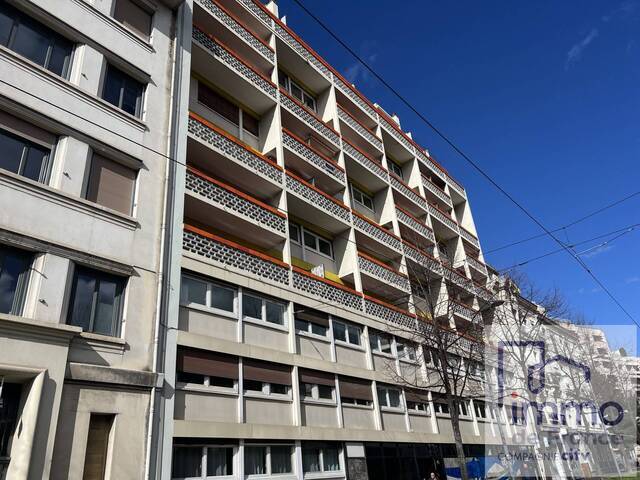 Vente appartement 2 pièces 57 m² à Saint-Étienne (42000)