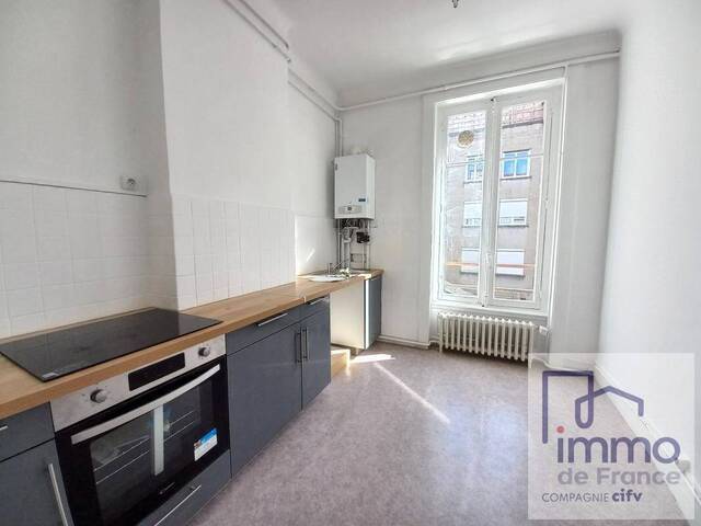 Location appartement t4 104 m² à Saint-Étienne (42000)