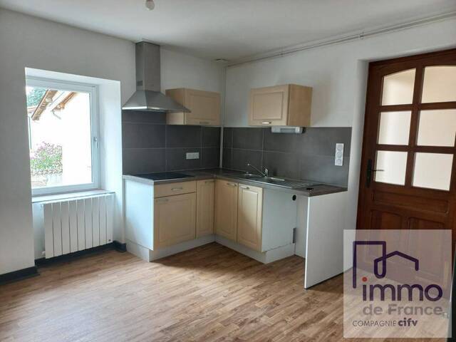 Location appartement t3 100 m² à Haute-Rivoire (69610)