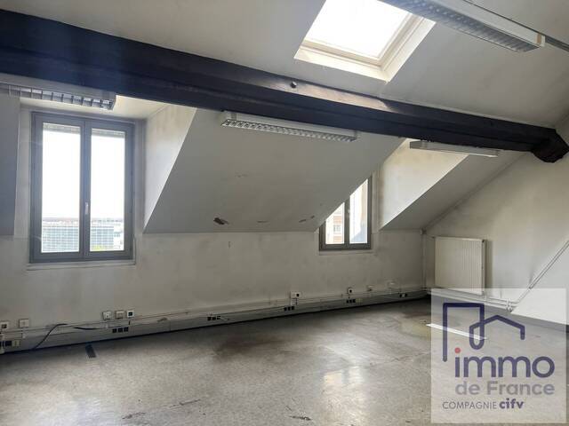 Vente Appartement 5 pièces 117.76 m² Saint-Étienne 42000