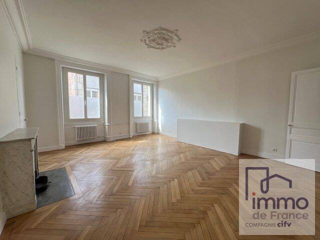 Vente Appartement 5 pièces 166.53 m² Saint-Étienne 42000