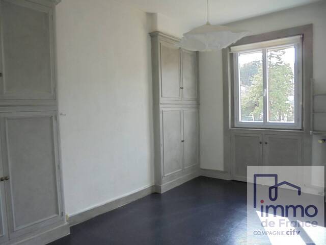 Vente Appartement 6 pièces 127.73 m² Saint-Étienne 42100