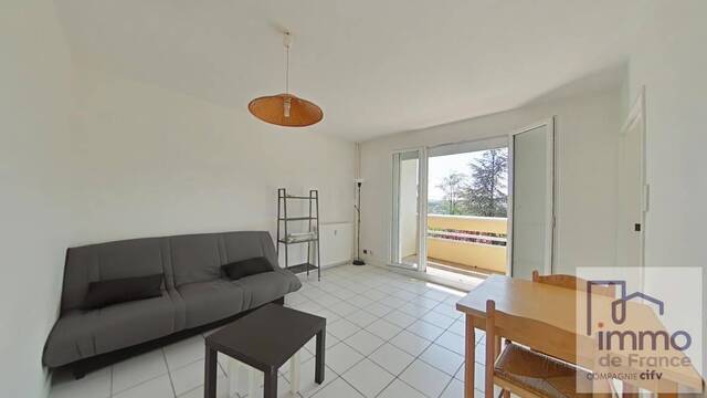 Location Appartement studio 1 pièce 26 m² Saint-Étienne 42100