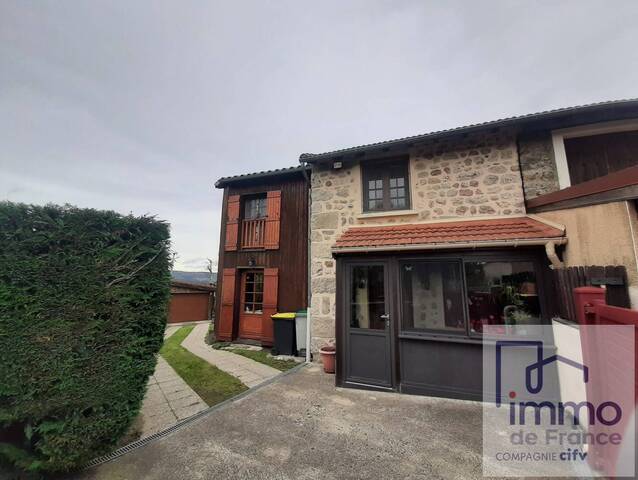 Vente Maison 6 pièces 104 m² Usson-en-Forez 42550