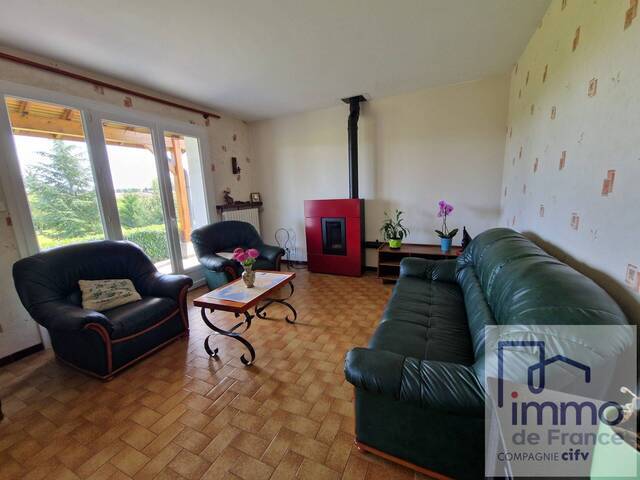 Vente Maison villa 6 pièces 135 m² Sury-le-Comtal 42450