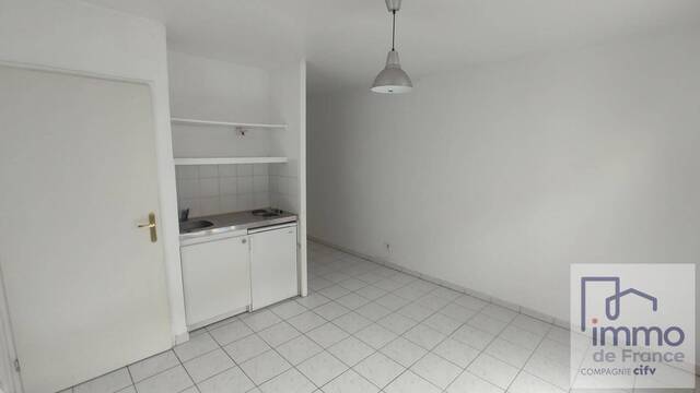 Location Appartement studio 1 pièce 23 m² Saint-Étienne 42100 FAC - TREFILERIE