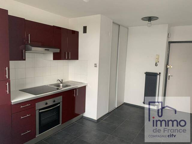 Location Appartement t2 41 m² Saint-Priest-en-Jarez 42270