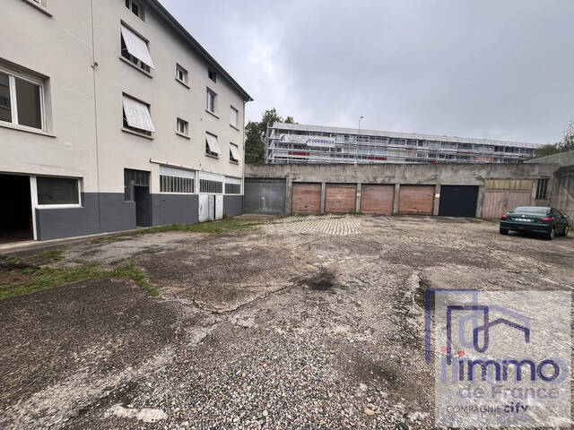 Vente Local entrepôt 300 m² Saint-Étienne 42100