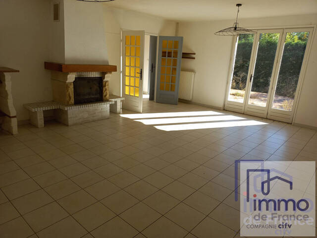 Vente Maison 5 pièces 104 m² Chalain-d'Uzore 42600