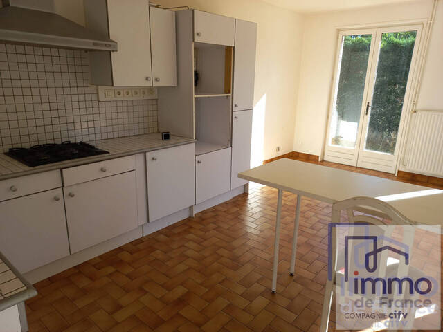 Vente Maison 5 pièces 104 m² Chalain-d'Uzore 42600