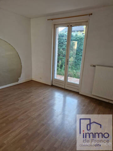 Vente Maison 5 pièces 104 m² Chalain-d'Uzore 42600