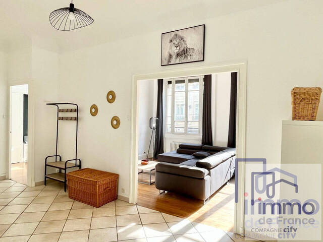 Vente Appartement 6 pièces 126 m² Saint-Étienne 42100