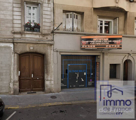 Vente Local entrepôt 150 m² Saint-Étienne 42000