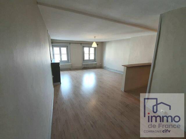 Location Appartement t2 56 m² Montbrison 42600 Centre ville