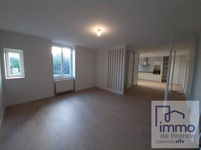 Location Appartement t3 81 m² Chazelles-sur-Lyon 42140