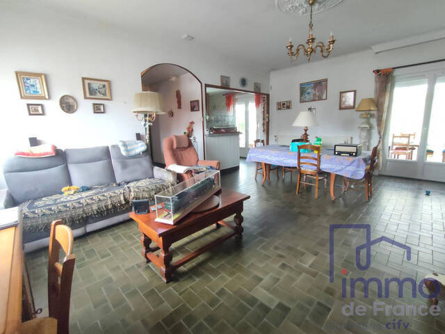 Vente Maison 7 pièces 190 m² Bonson 42160